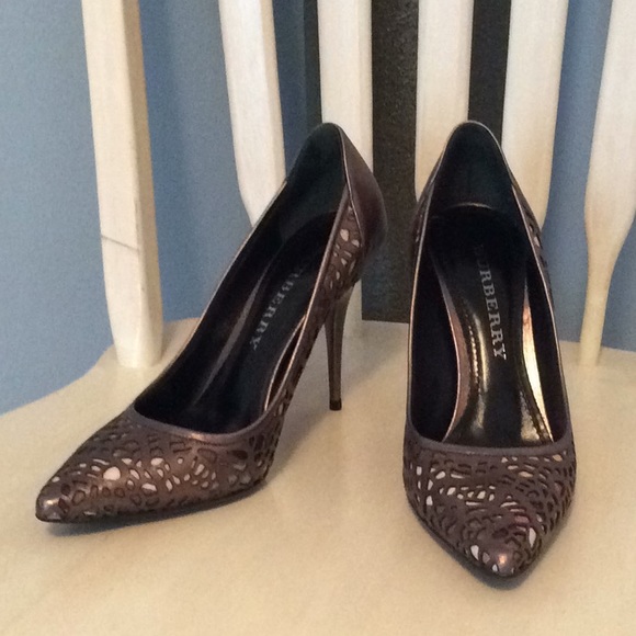 Burberry pumps - Picture 1 of 3